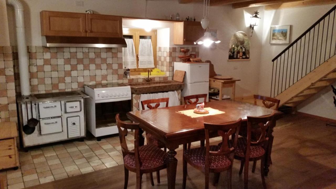 Chalet La Nos Molina di Ledro Rom bilde